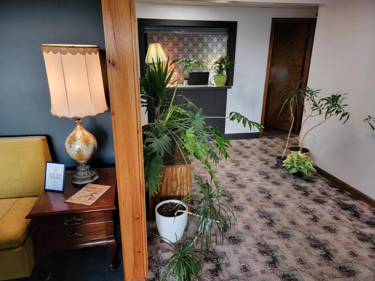 South Side Inn - バーリントン エクステリア 写真
